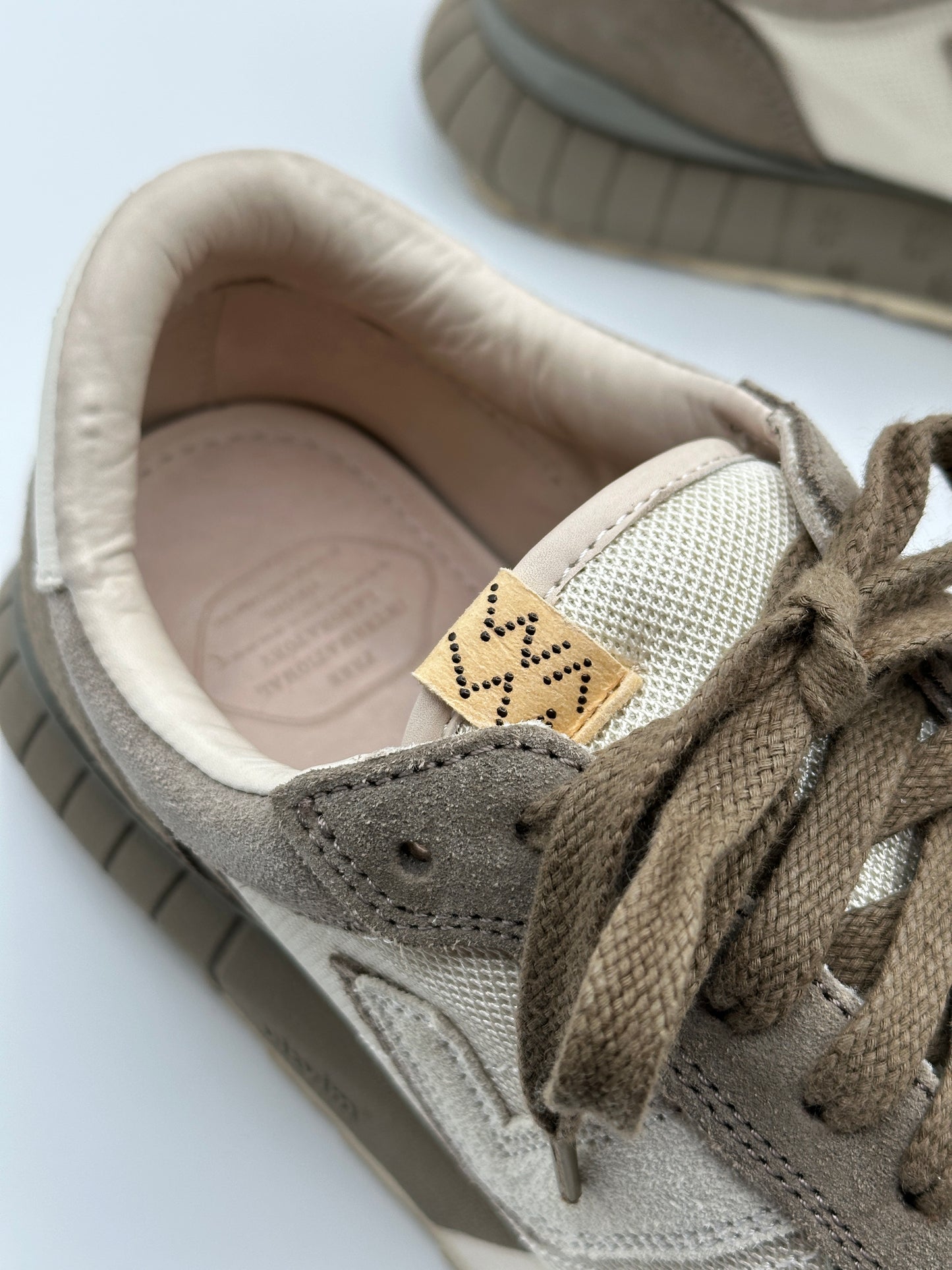 FW22 Dunand Trainer