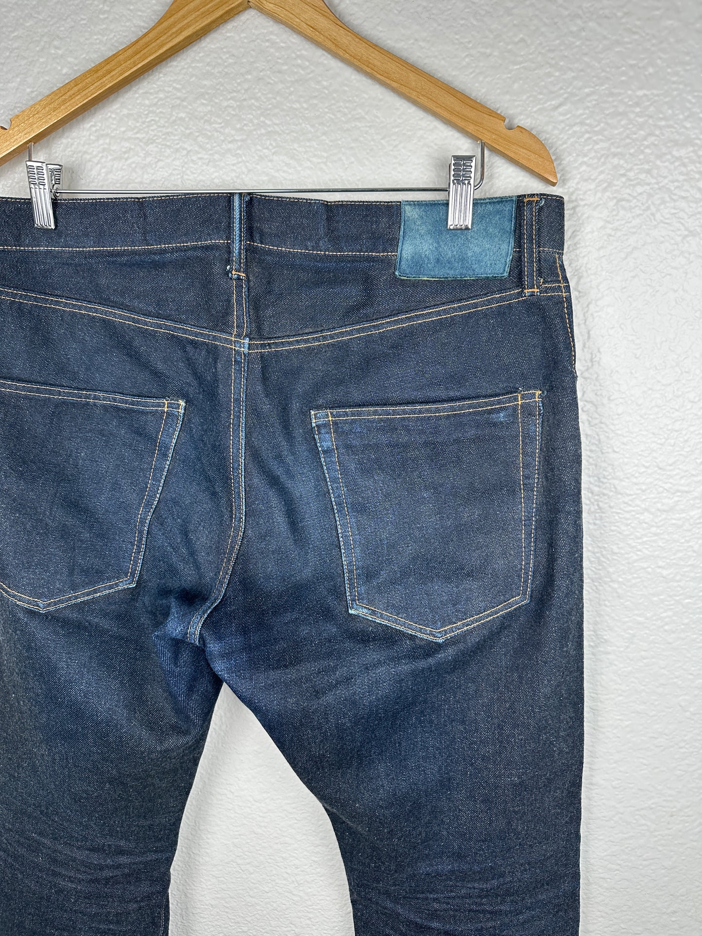 FW22 Social Sculpture 01 Slim Raw Mud OD