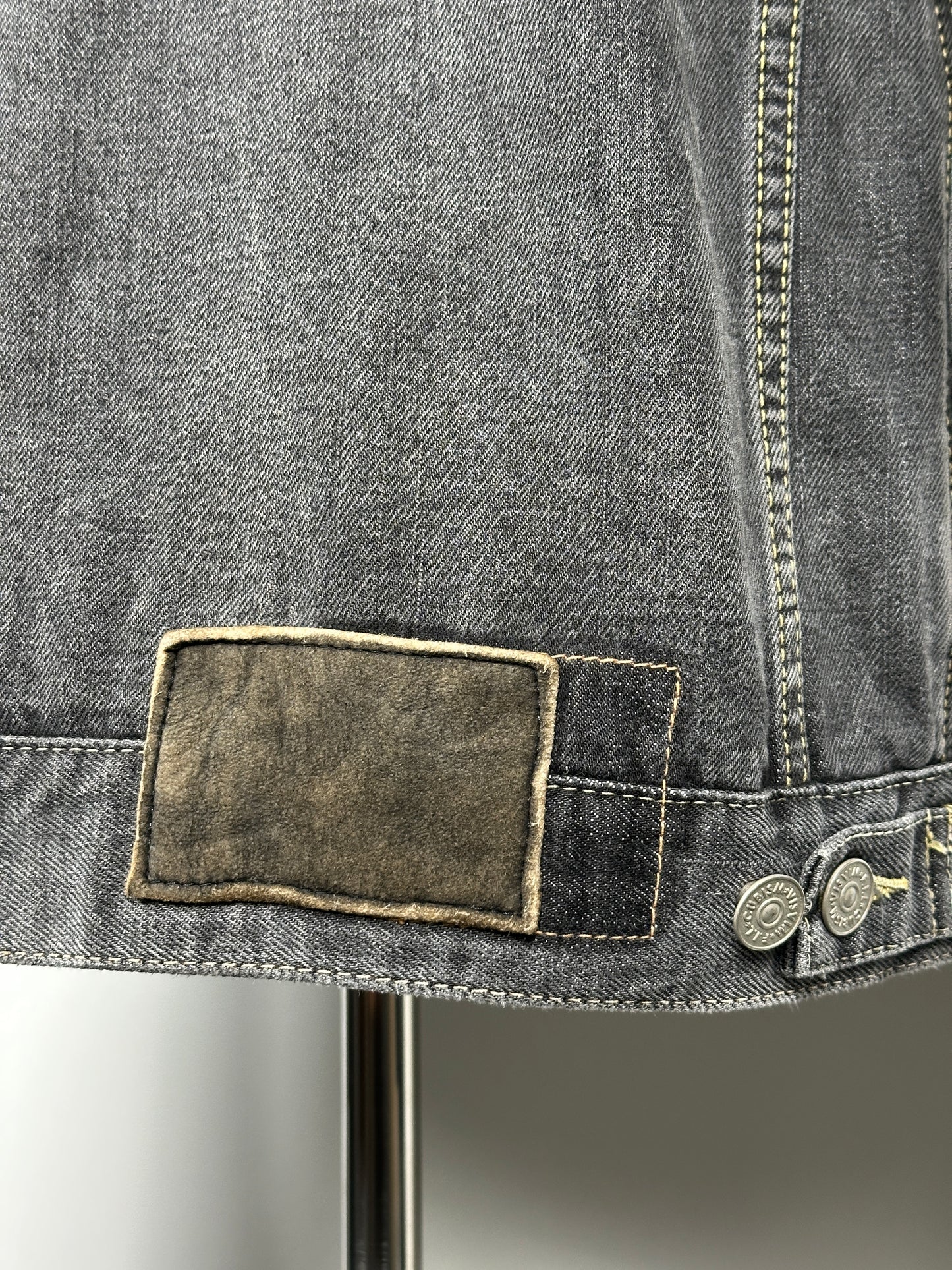FW16 SS 101 JKT Damaged