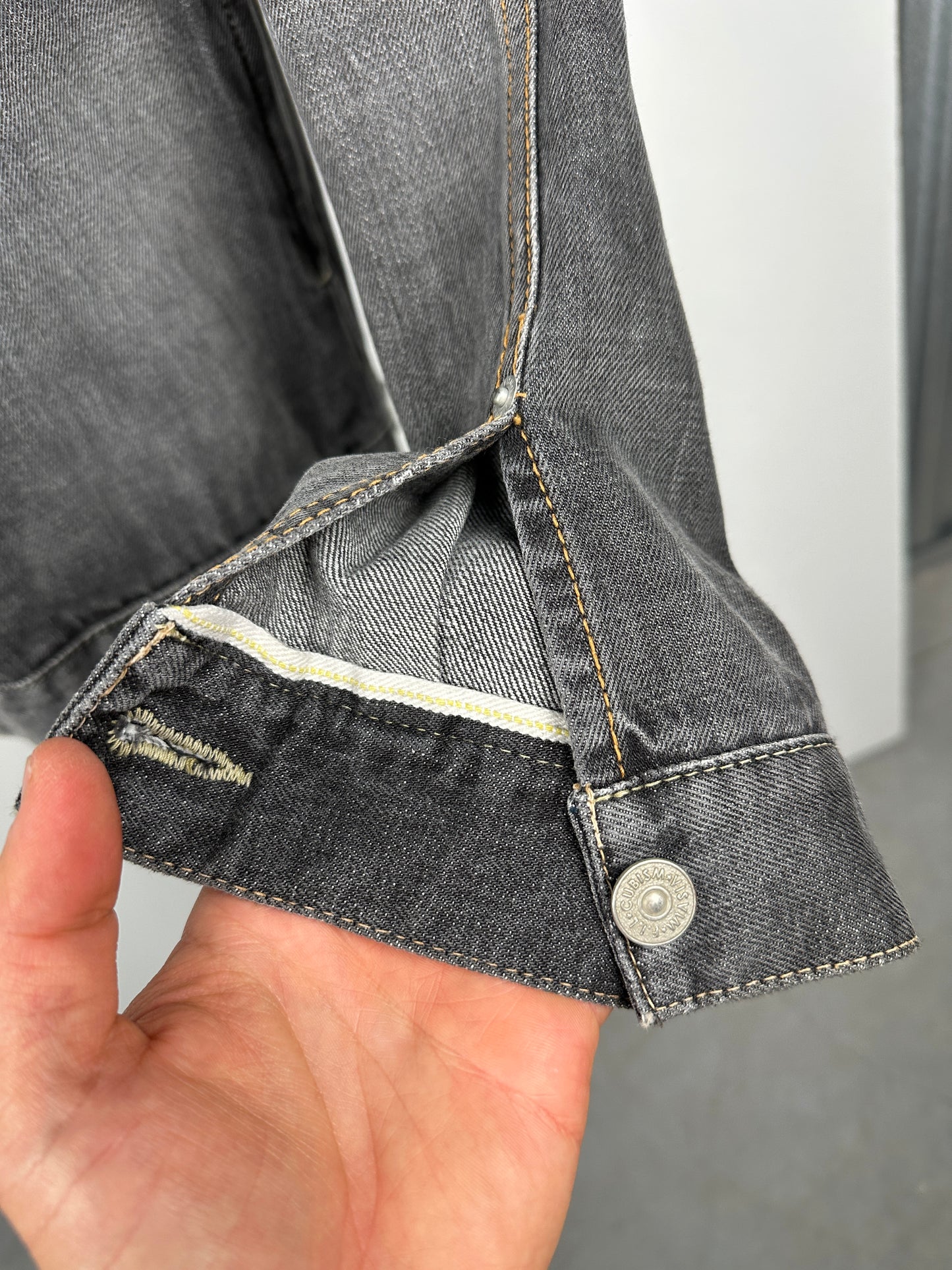 FW16 SS 101 JKT Damaged