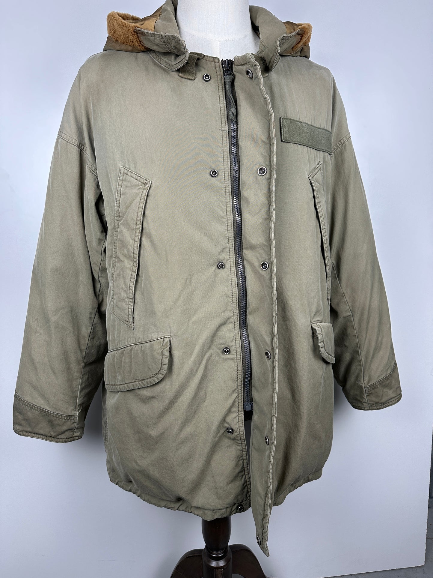 FW23 Synae Down Coat