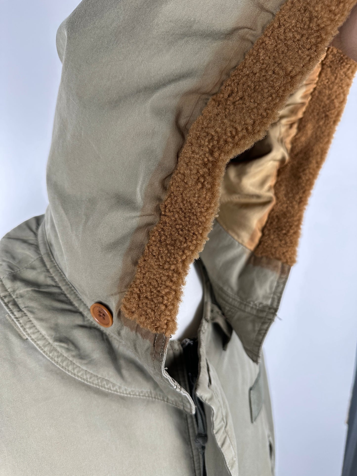 FW23 Synae Down Coat