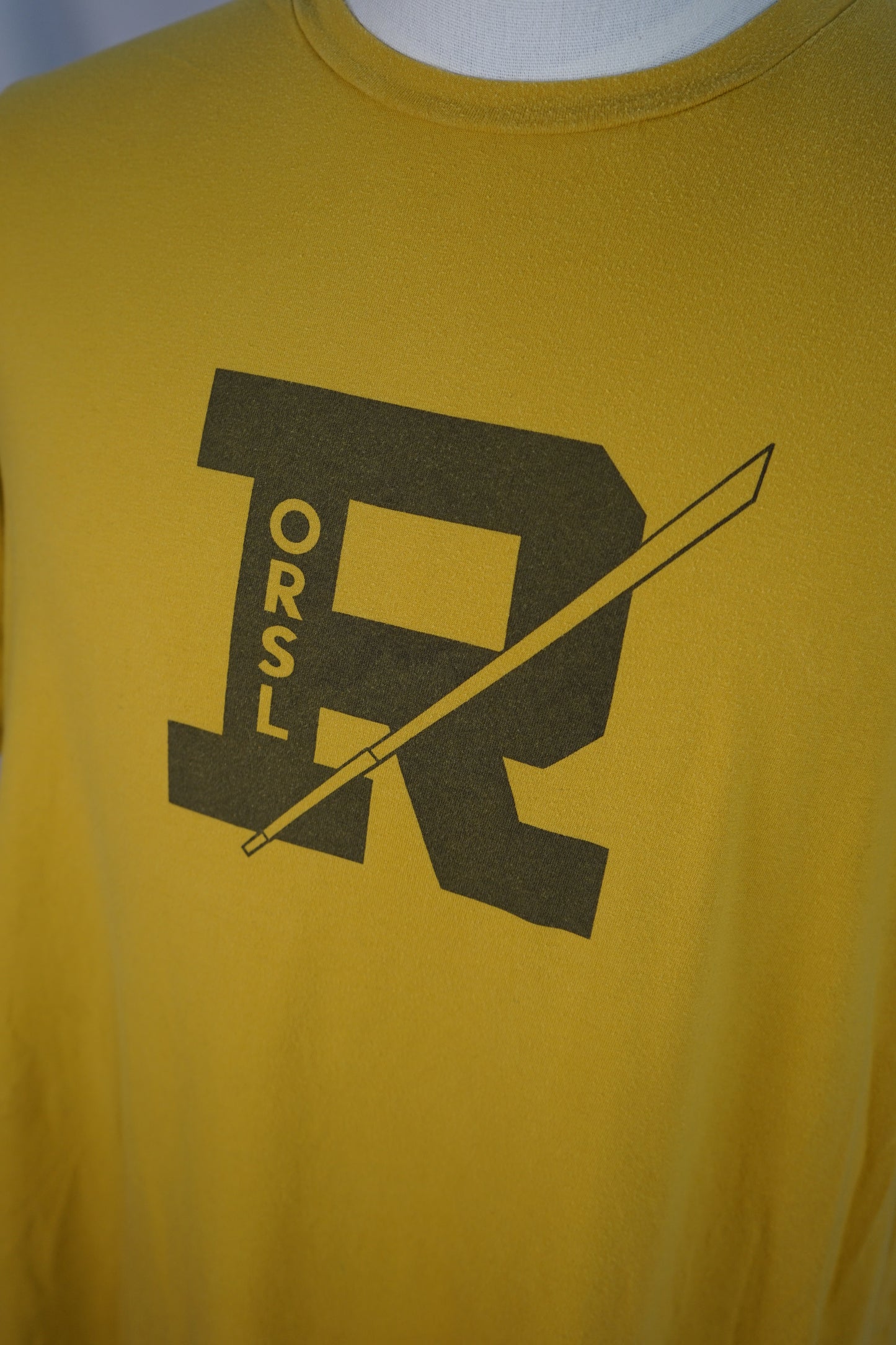 T-Shirt R Print