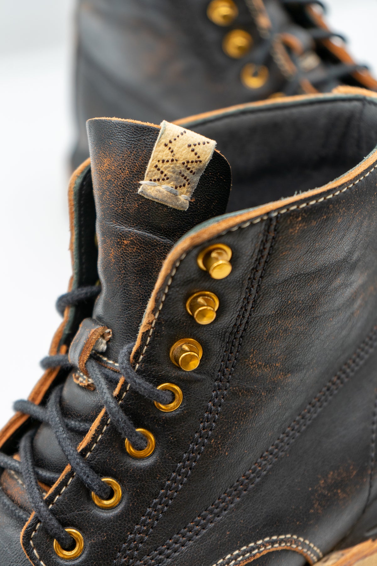 FW22 Virgil Boots-Folk