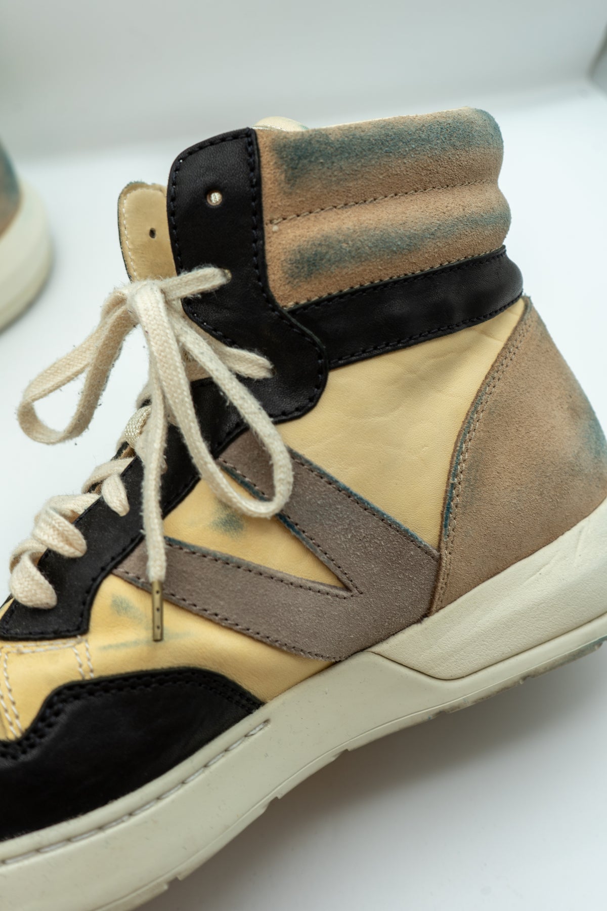 SS22 Chamberlain Hi