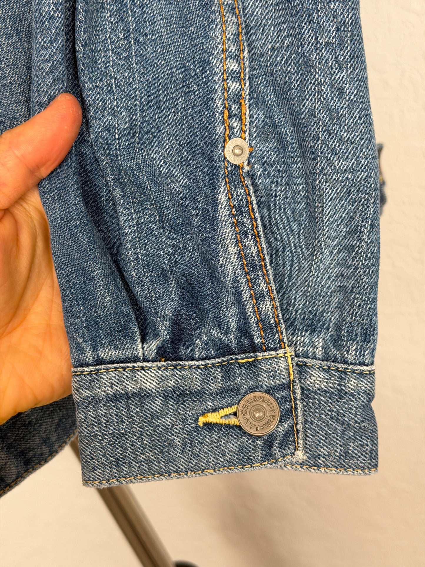 SS15 SS 101 JKT Damaged