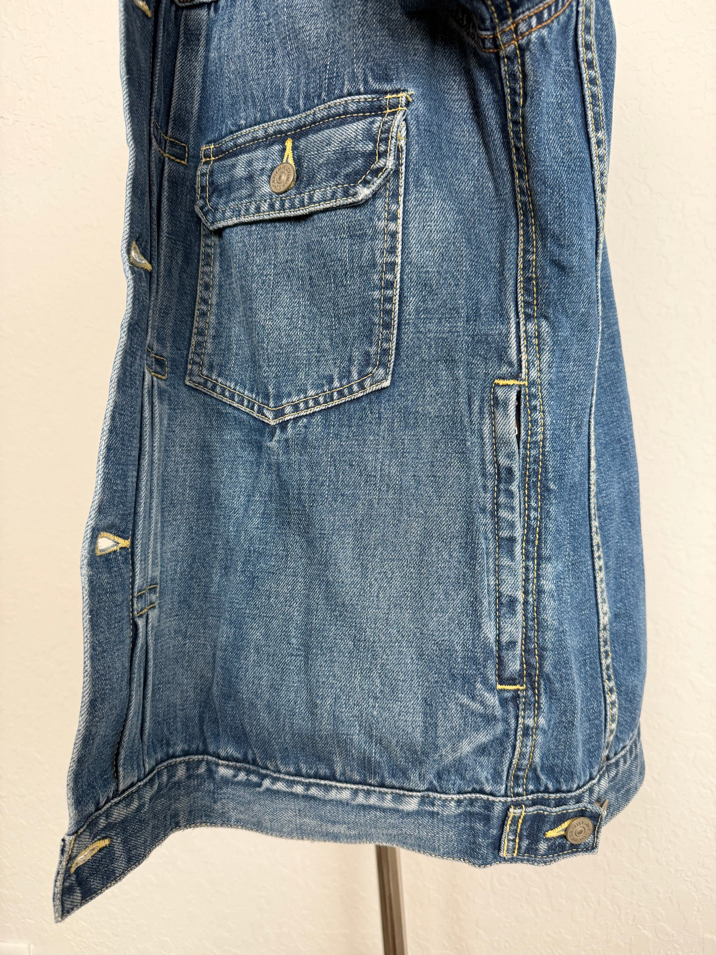 SS15 SS 101 JKT Damaged