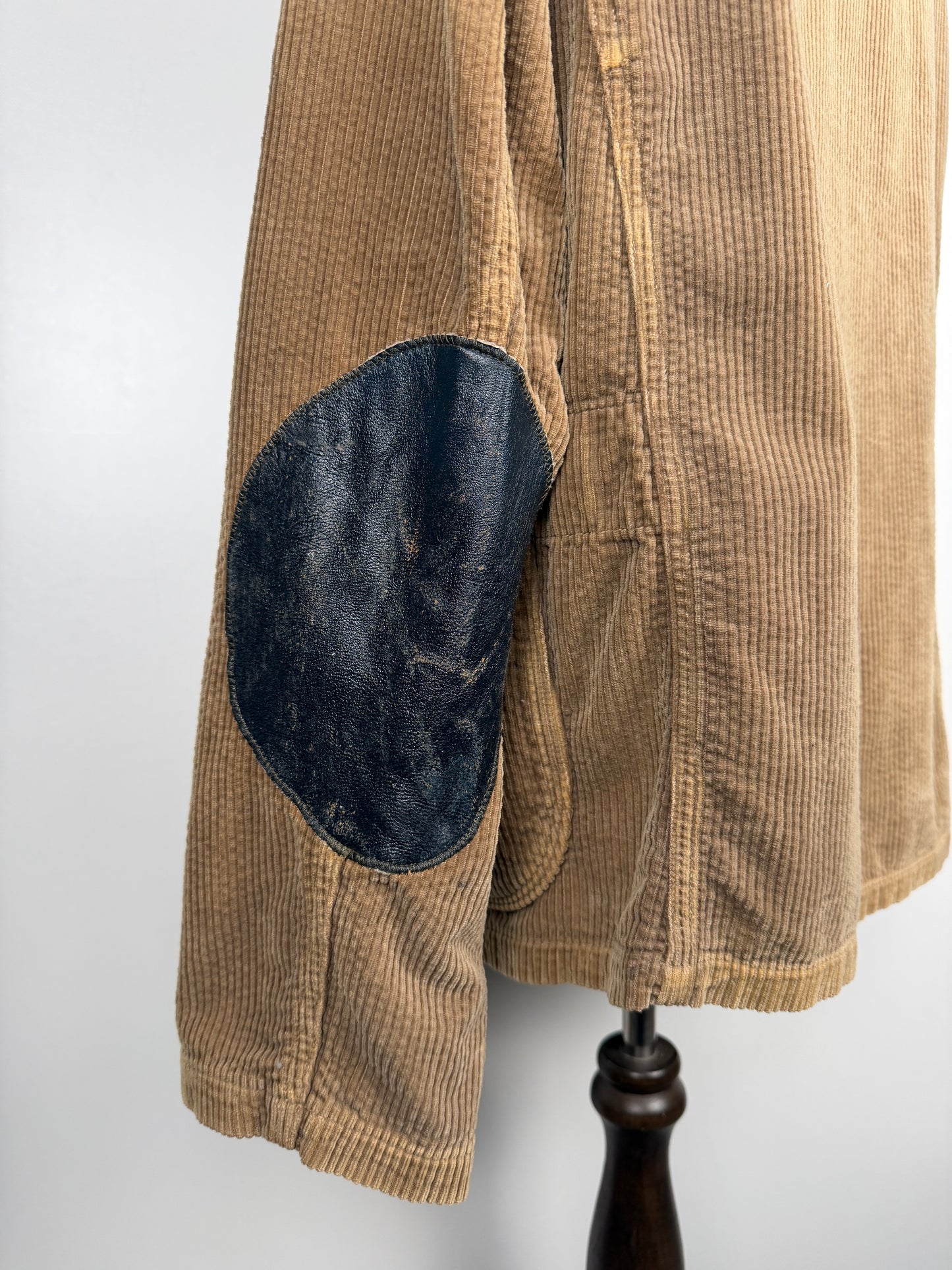 Distressed Corduroy Hospital JKT