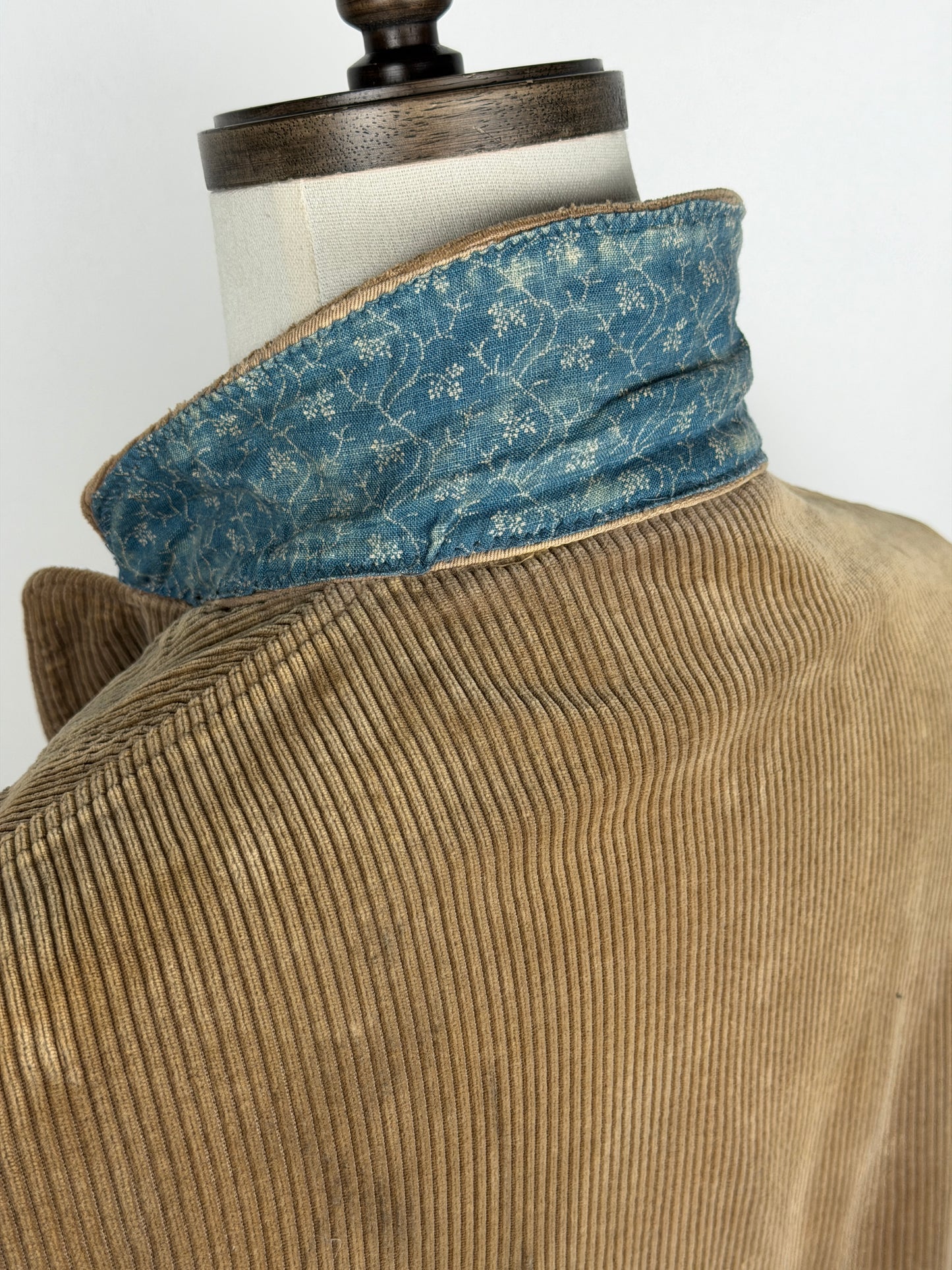 Distressed Corduroy Hospital JKT