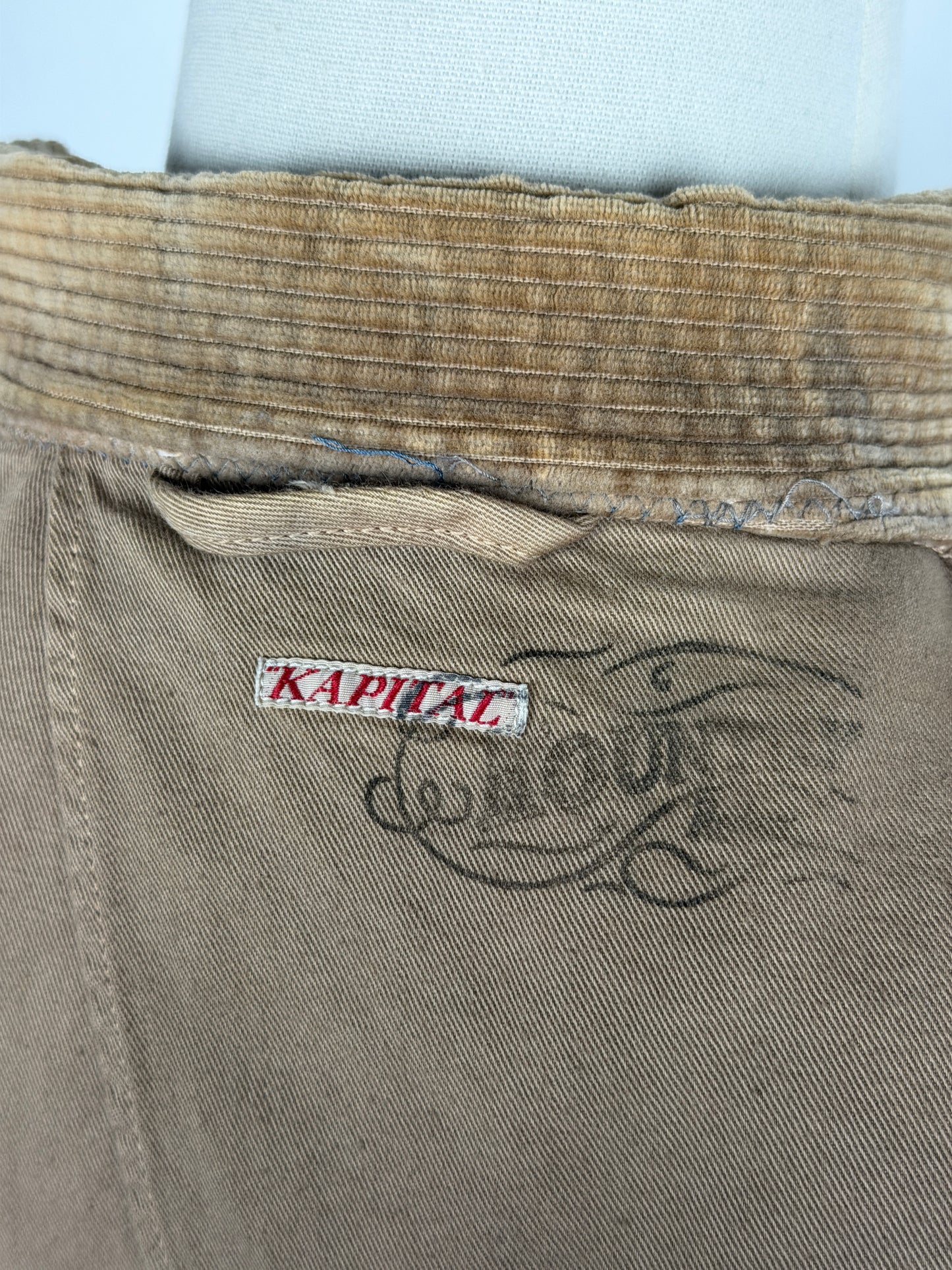 Distressed Corduroy Hospital JKT