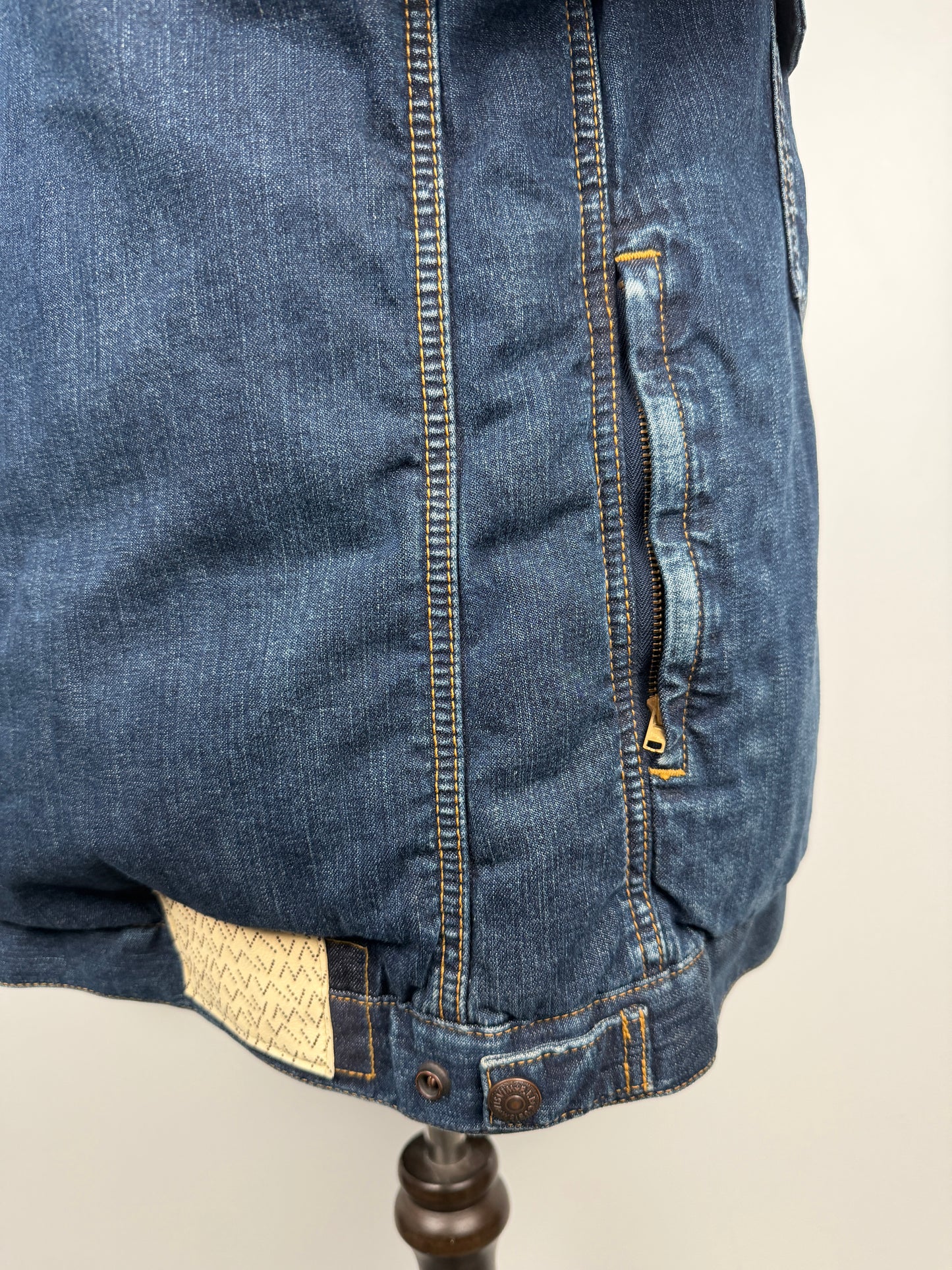 FW18 SS 101 Down JKT DMGD
