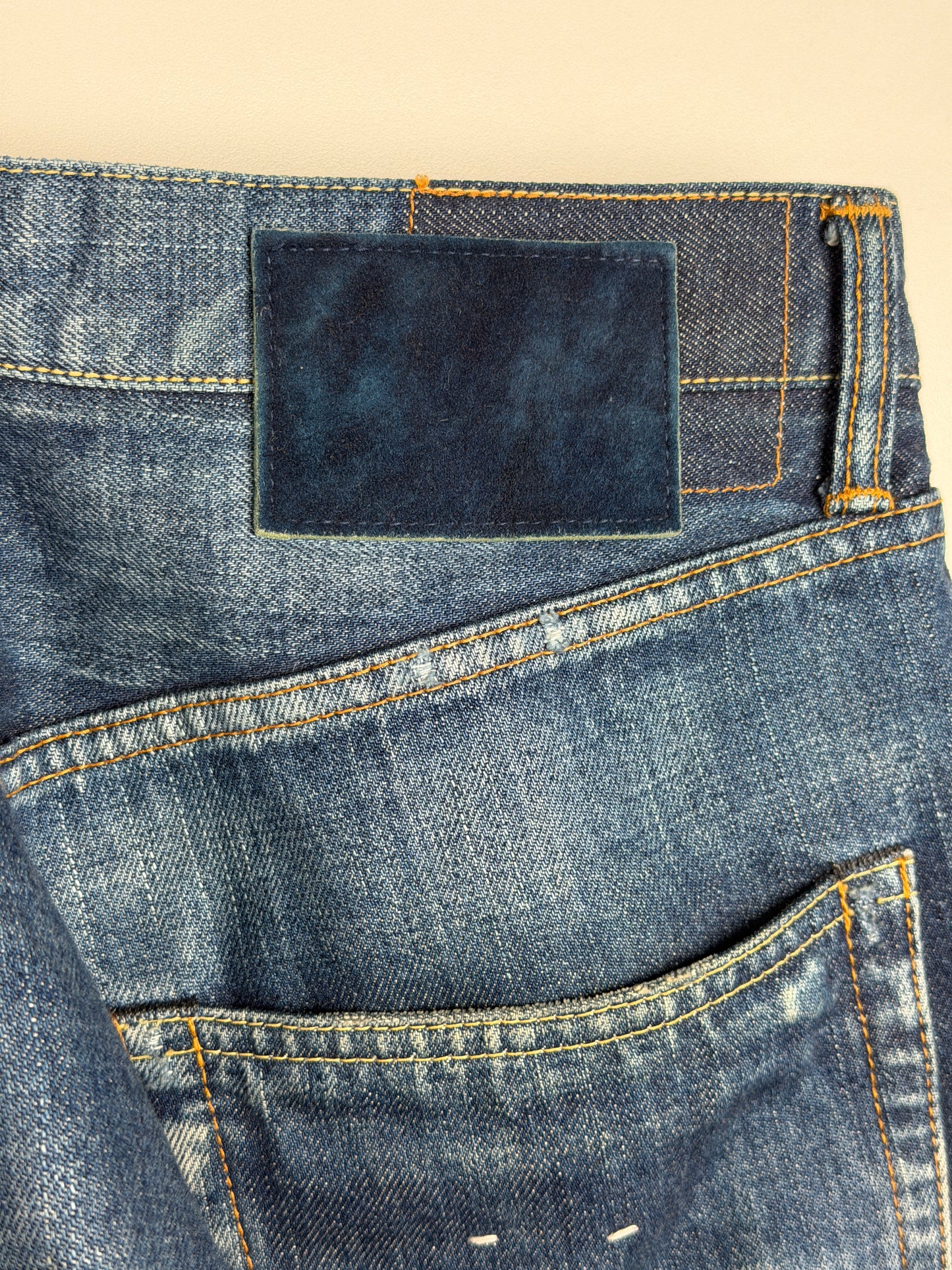 FW18 Social Sculpure 03 Damaged-12
