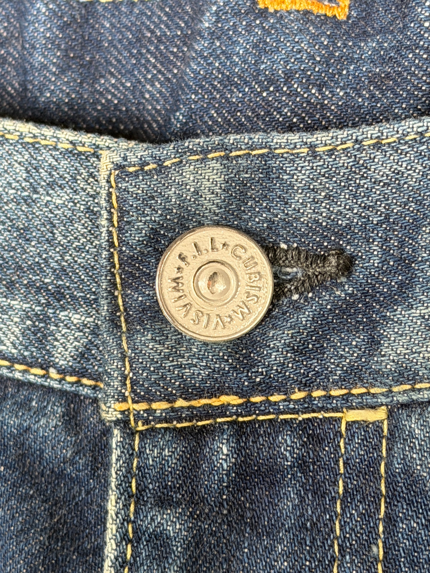 FW18 Social Sculpure 03 Damaged-12