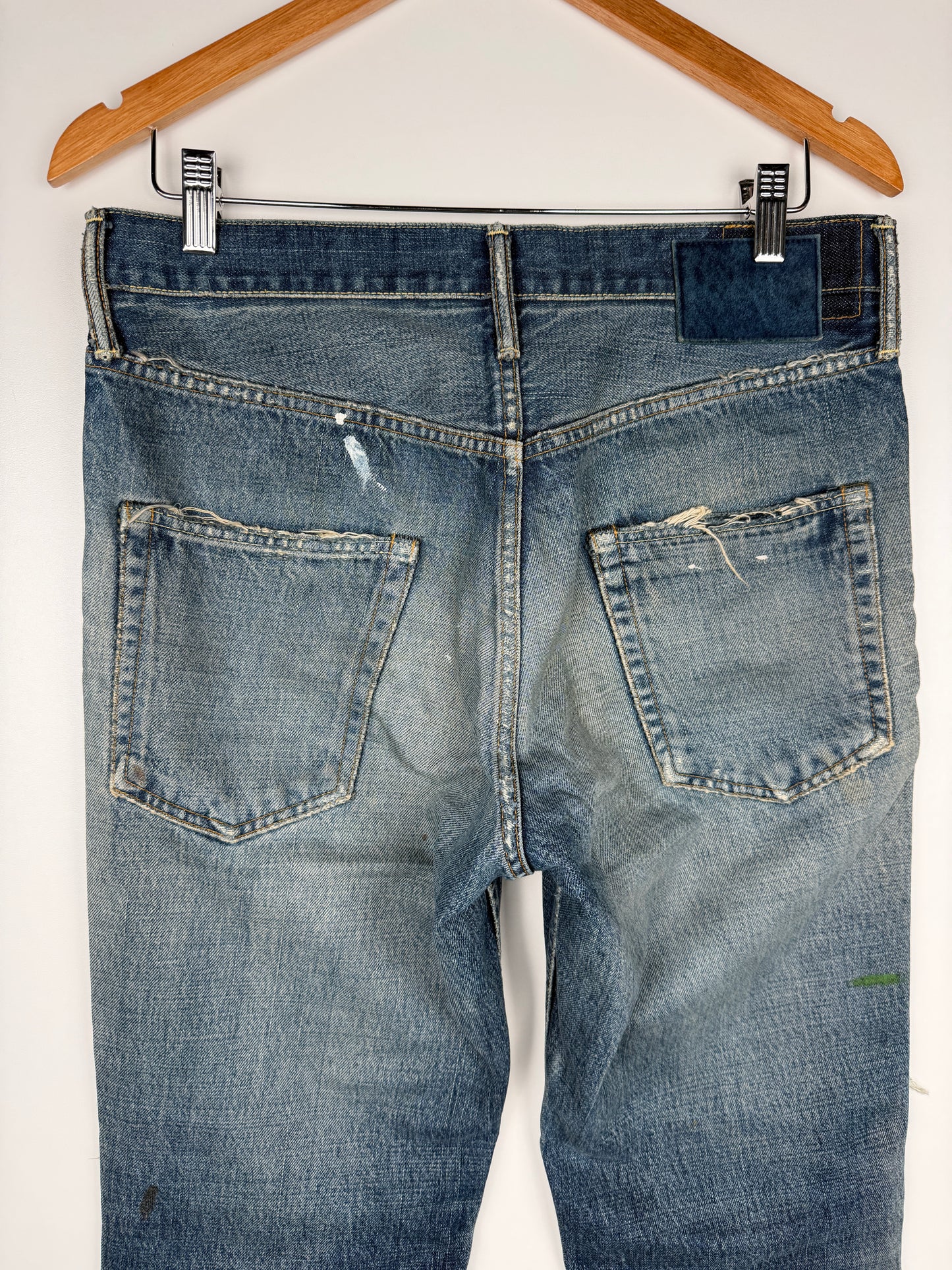 SS19 SPOT Social Sculpture 03 Damaged-17