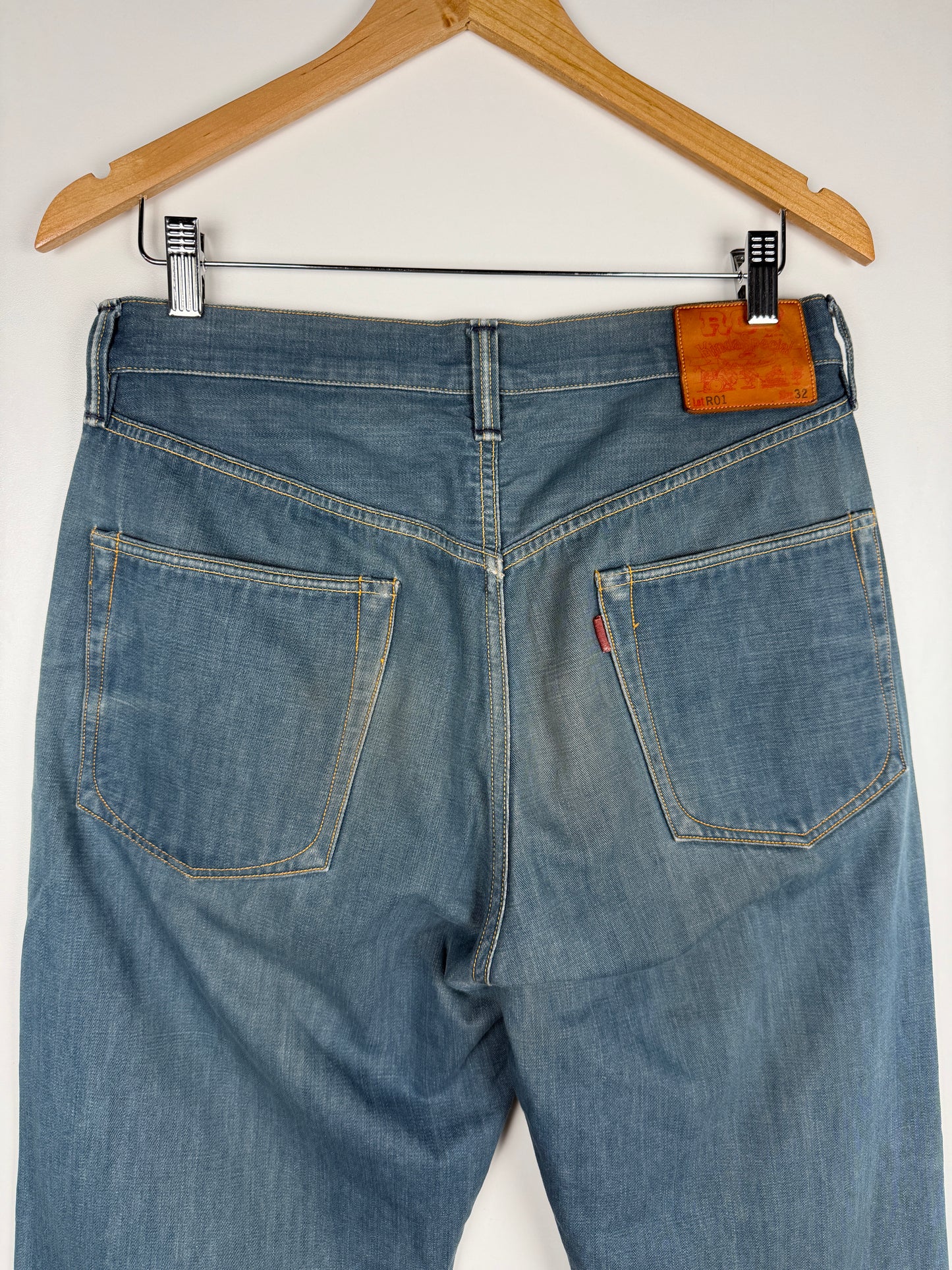 Lot R01 Kinda Special Denim