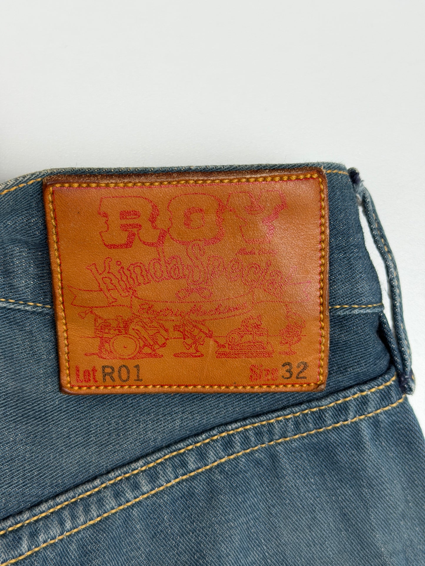 Lot R01 Kinda Special Denim