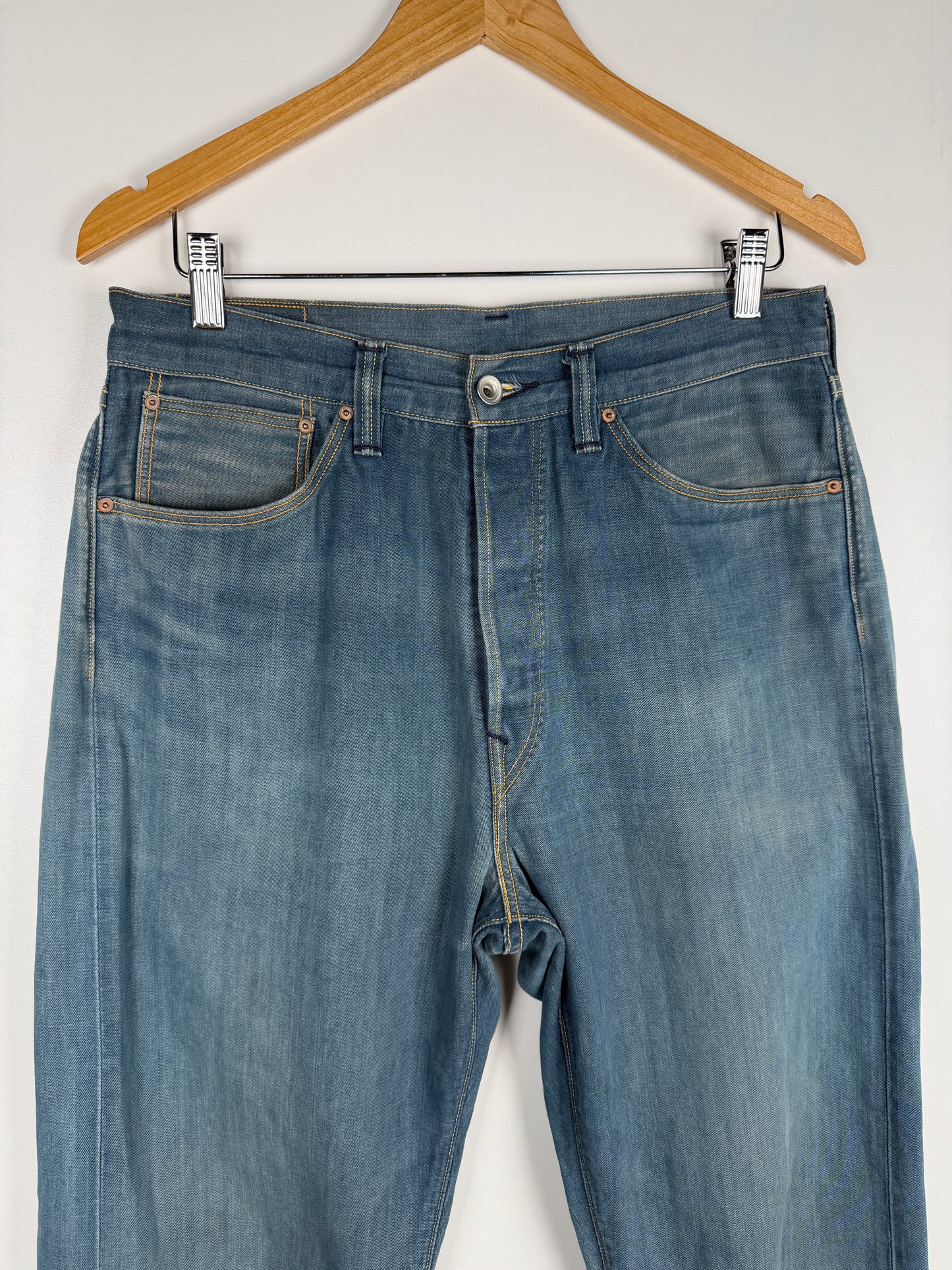 Lot R01 Kinda Special Denim
