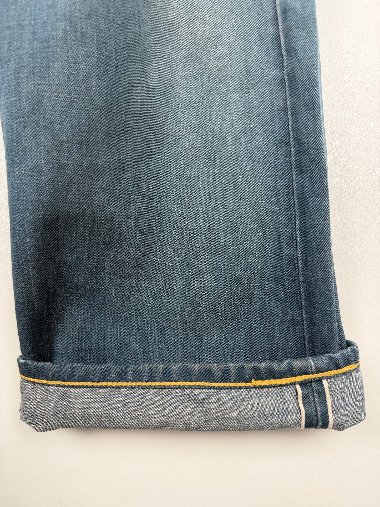 Lot R01 Kinda Special Denim