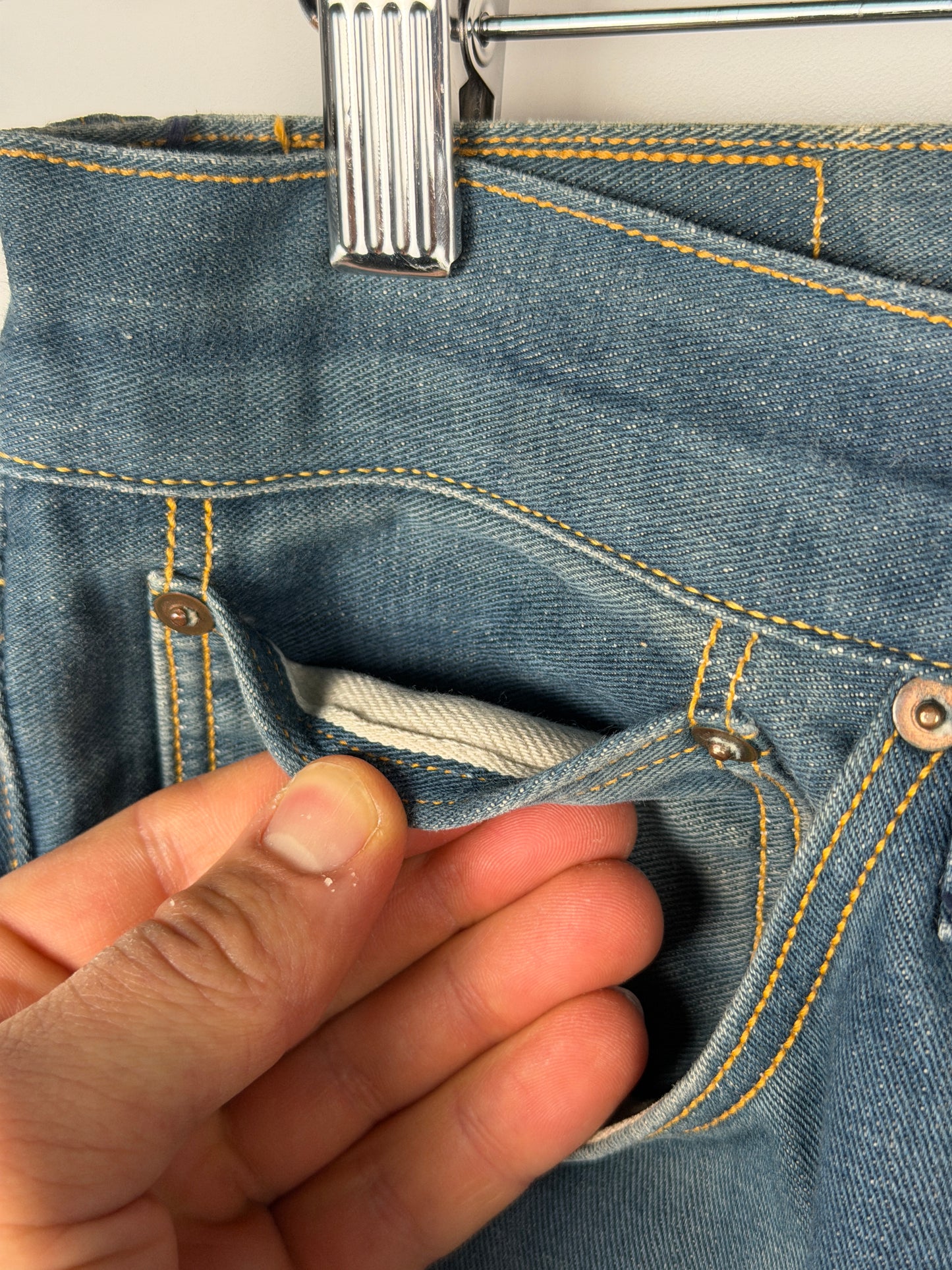 Lot R01 Kinda Special Denim