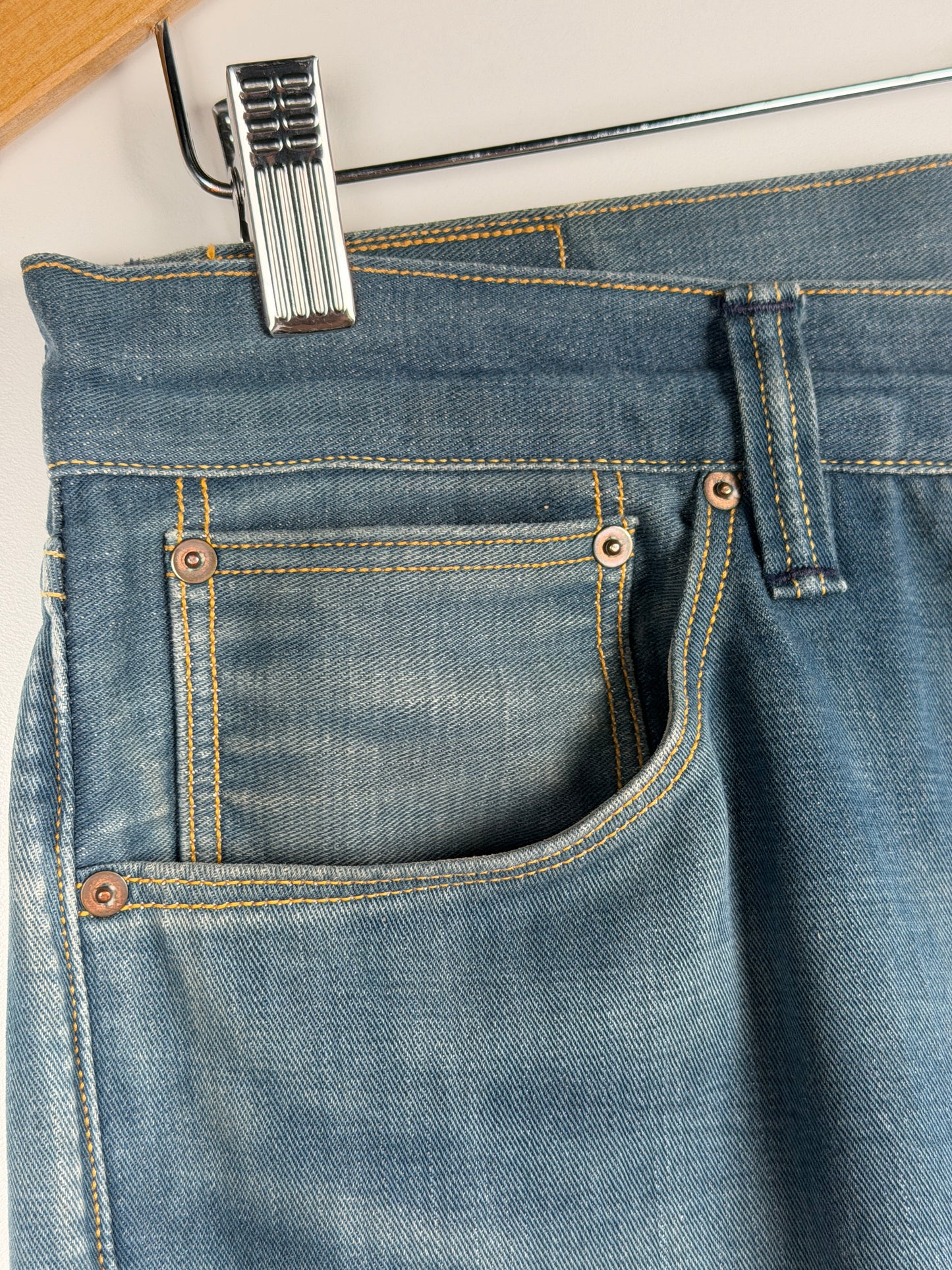 Lot R01 Kinda Special Denim
