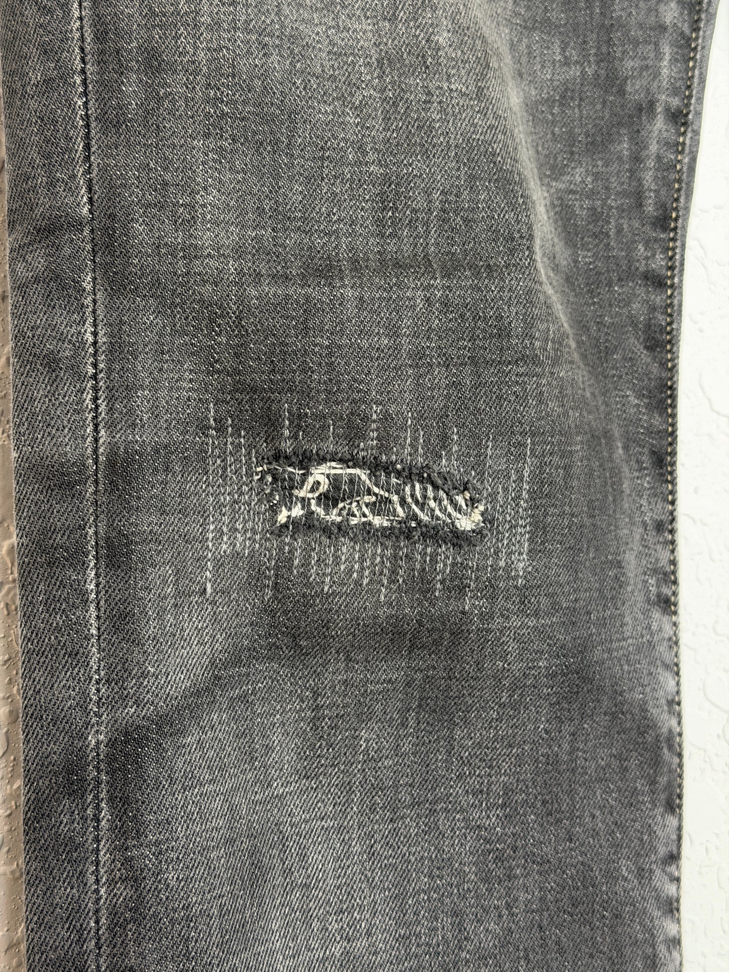 FW17 SPOT Social Sculpture 04 Damaged-10