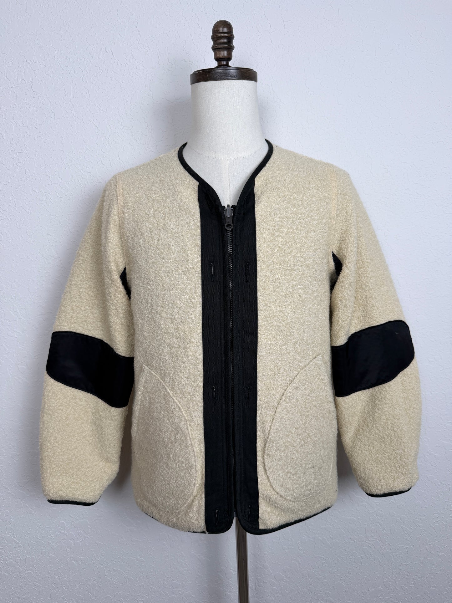 FW16 Iris Liner JKT