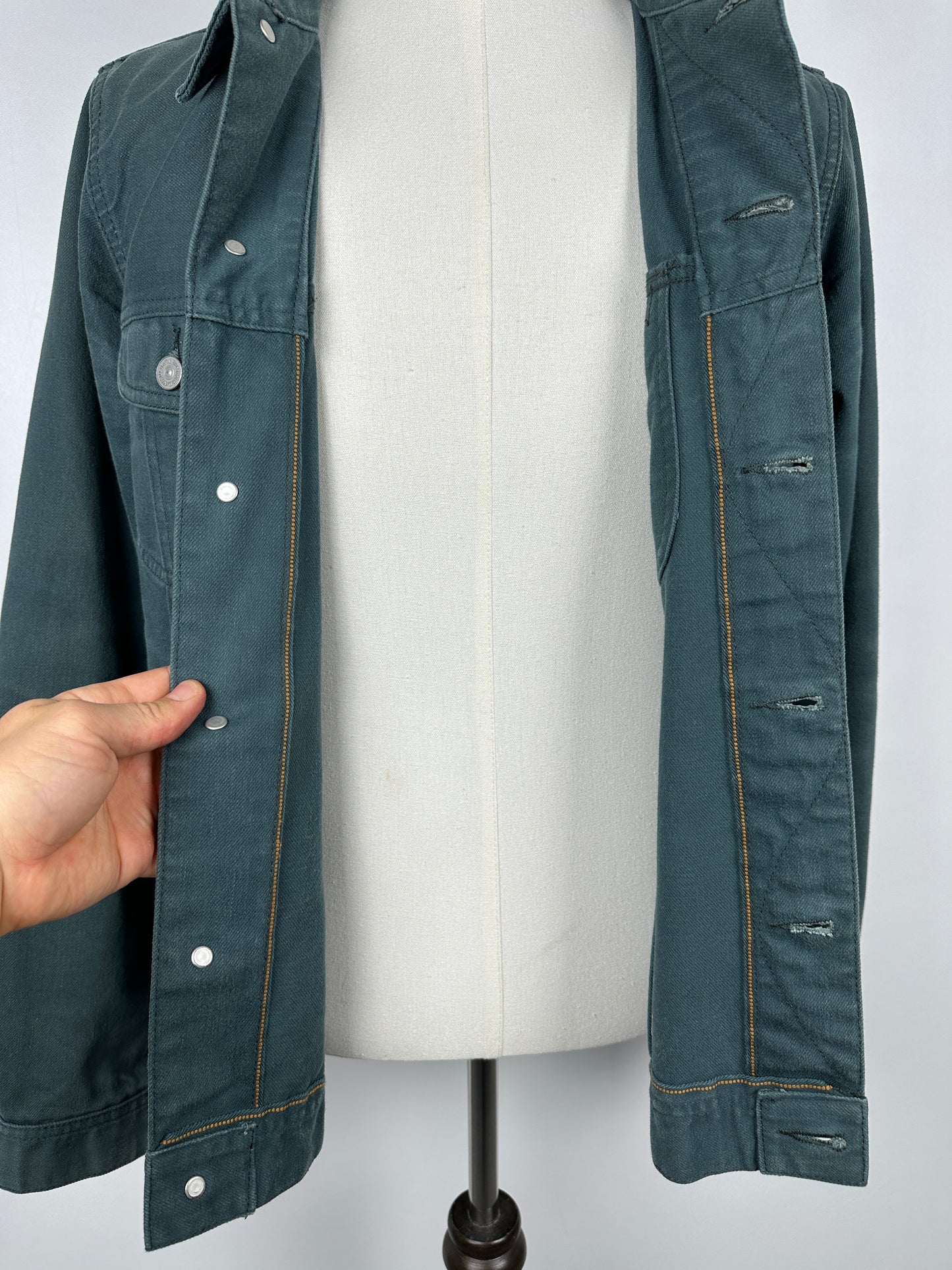 SS16 SS 104 JKT CMYK