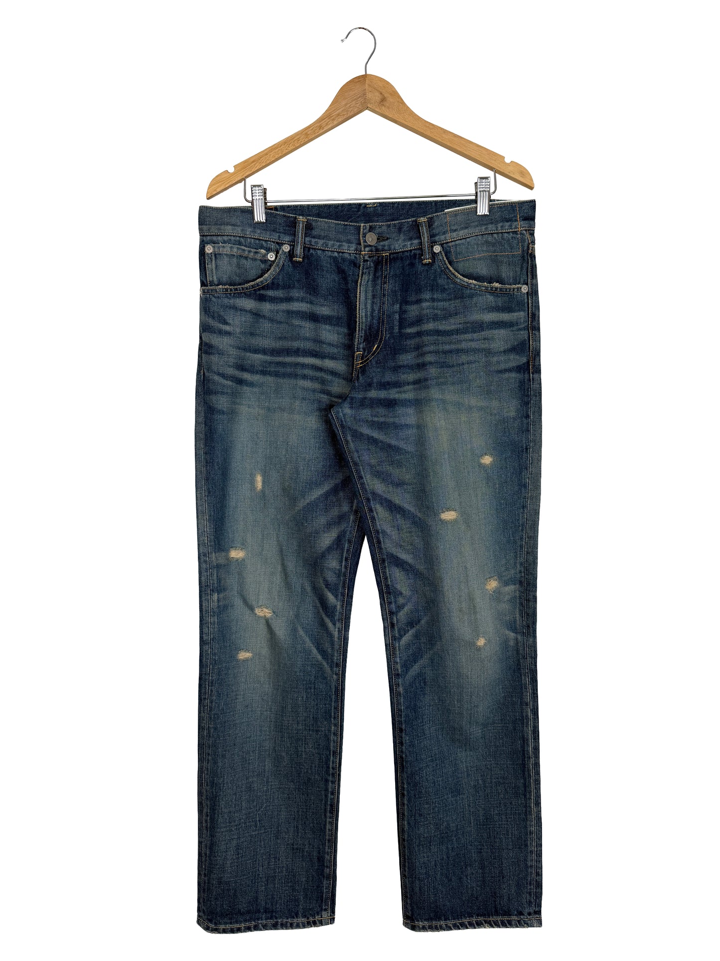 FW15 SPOT Social Sculpture 04 Damaged-2