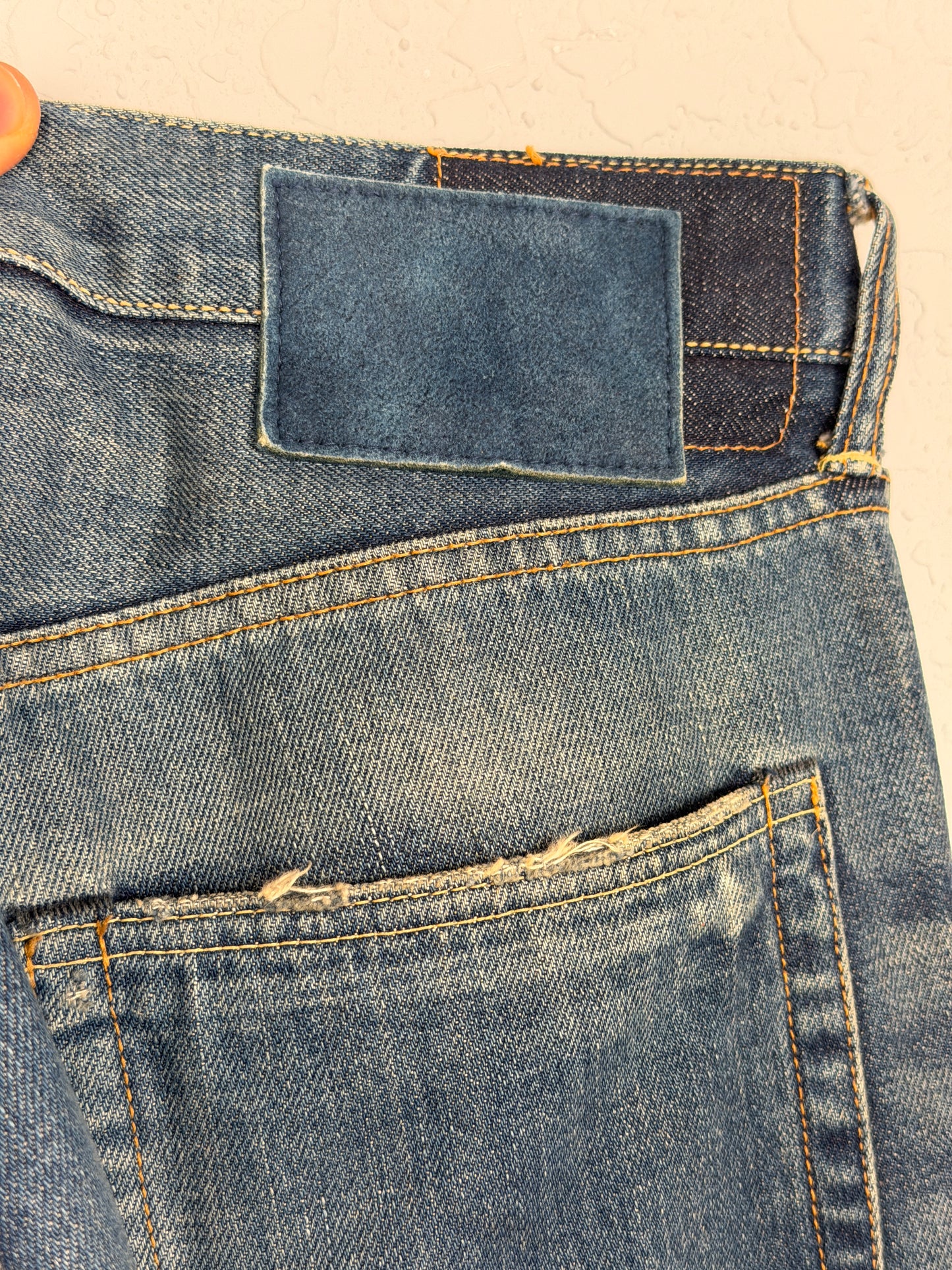 FW15 SPOT Social Sculpture 04 Damaged-2