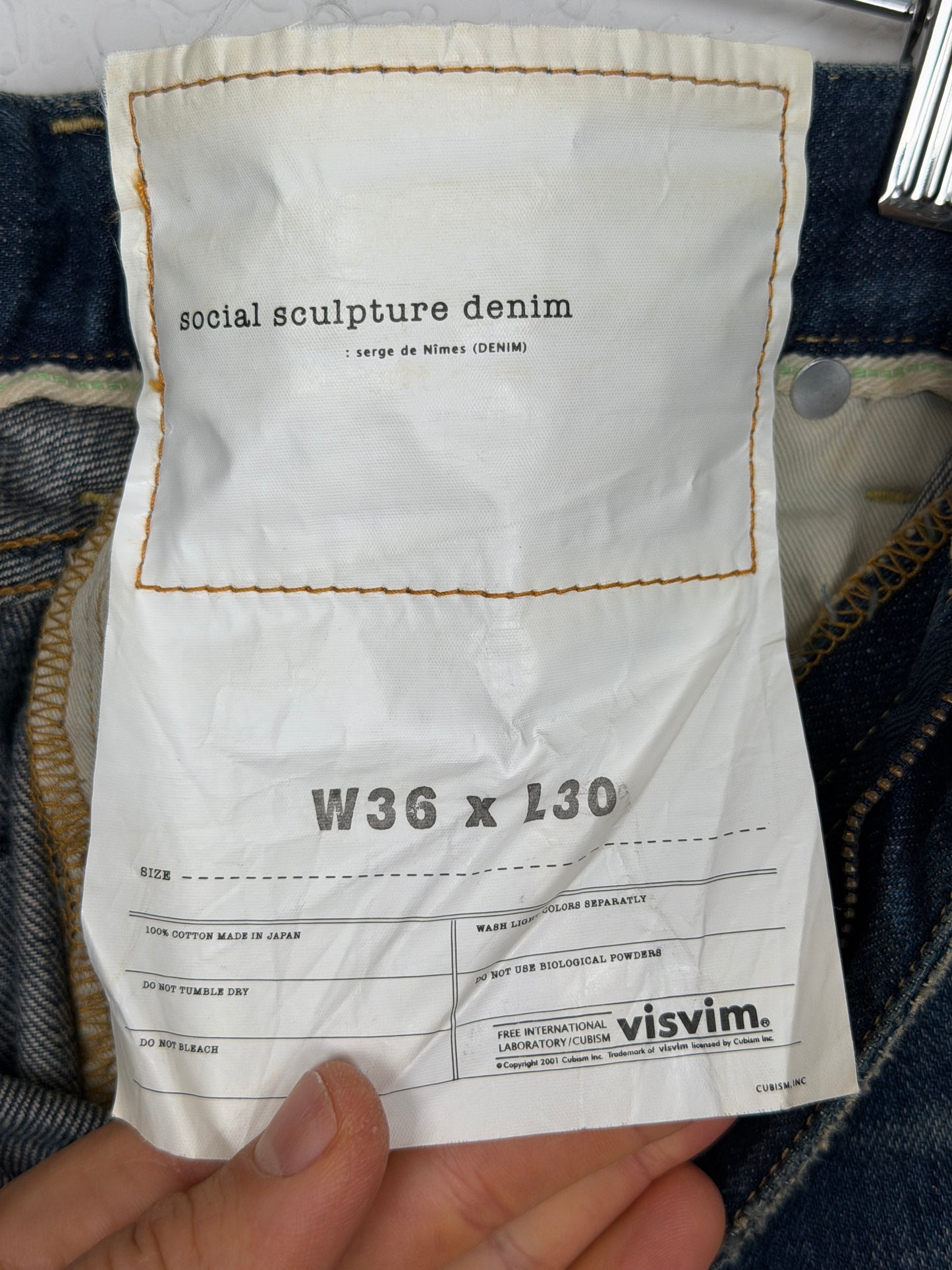 FW15 SPOT Social Sculpture 04 Damaged-2