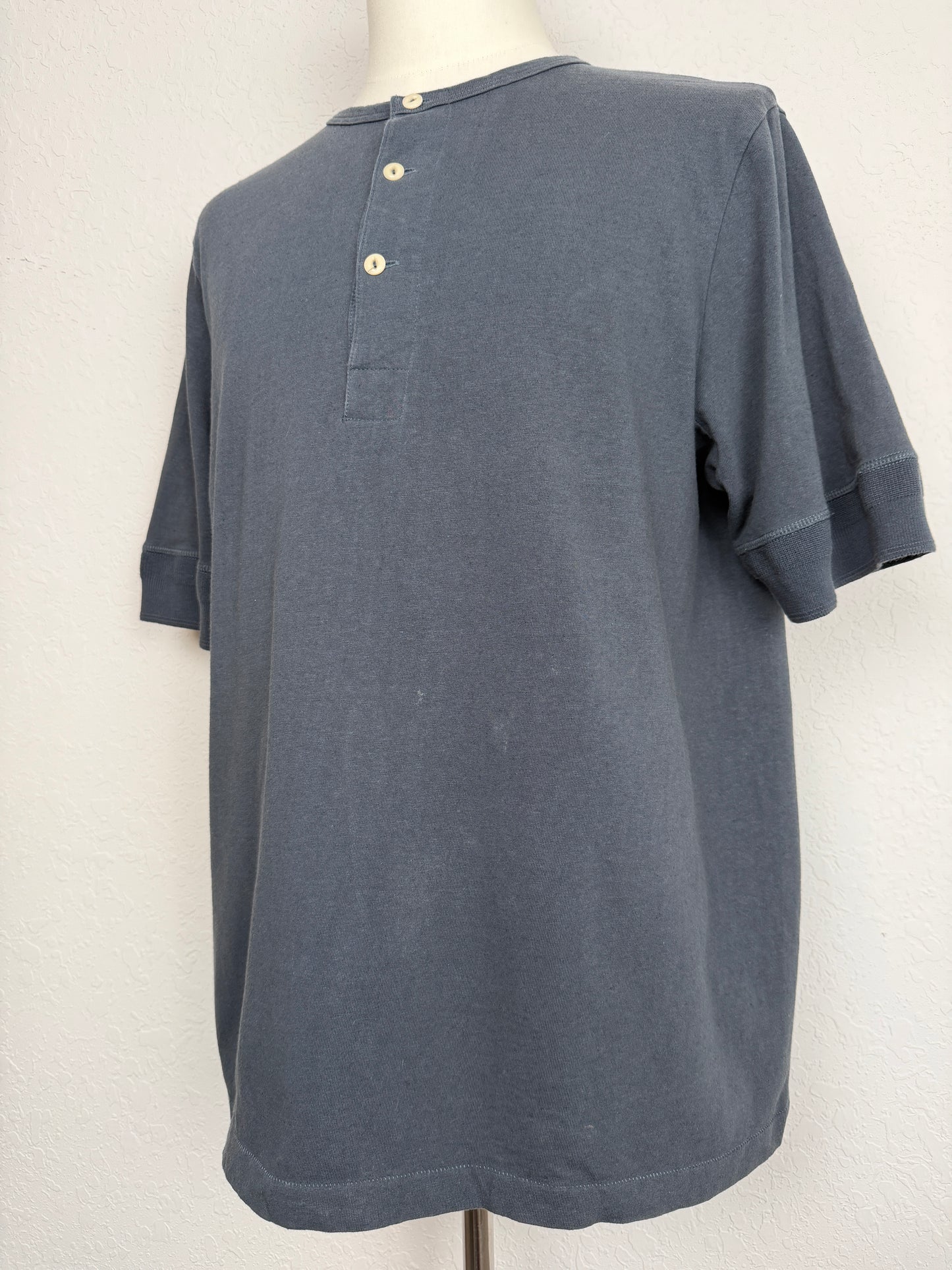 2H07 Short Sleeve Henley