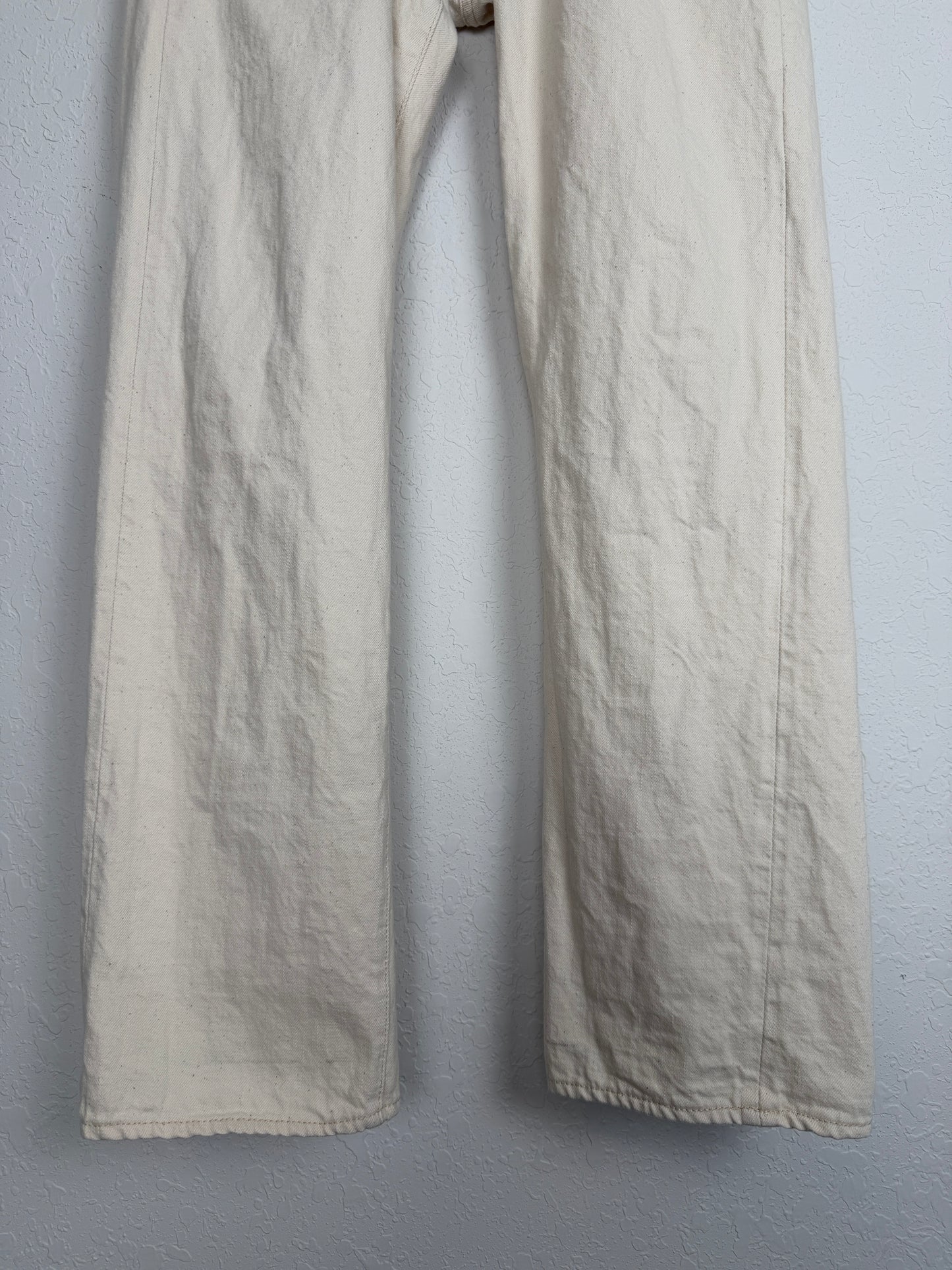 1101 Straight Ecru Denim