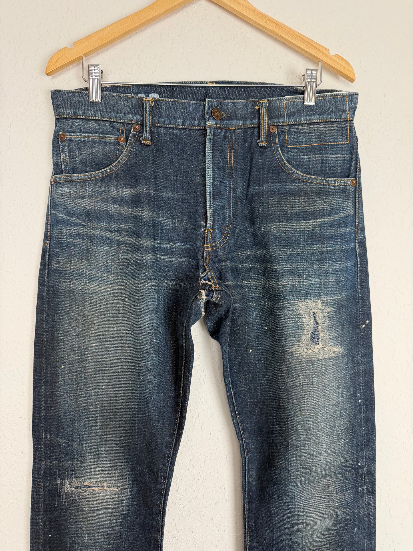 FW18 SPOT Social Sculpture 01 Slim Damaged-18