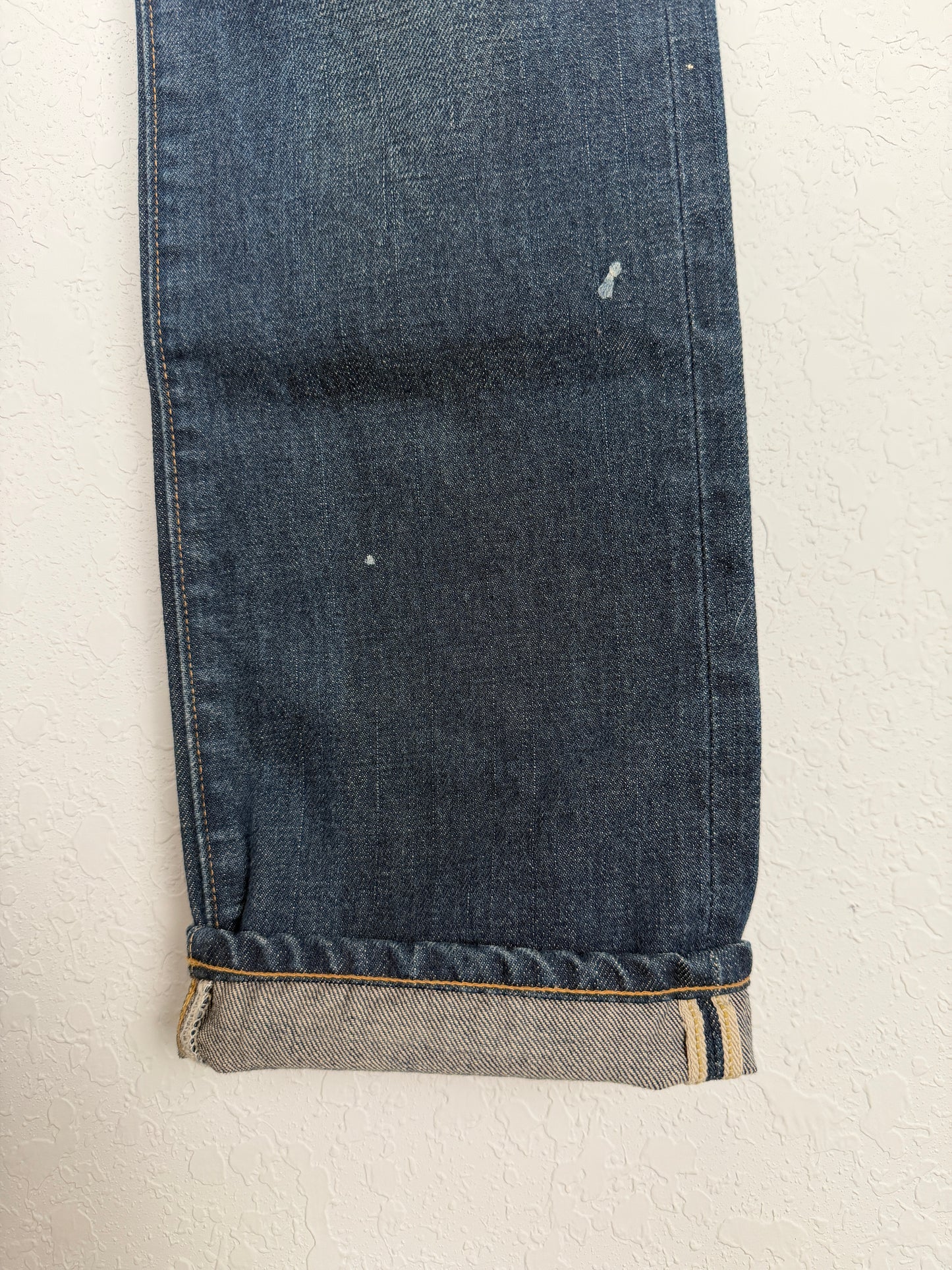 FW18 SPOT Social Sculpture 01 Slim Damaged-18